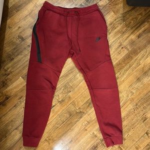 Nike Joggers Red